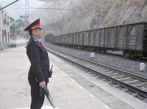 了解鐵路上的五大系統(tǒng)，車，機(jī)，工，電，輛崗位工作