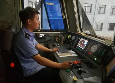 石家莊鐵路學?；疖囁緳C就業(yè)學生