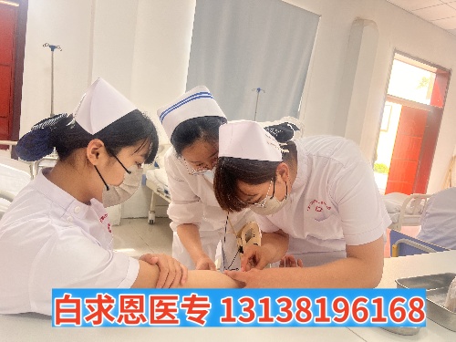 提前報名石家莊白求恩醫(yī)學(xué)中專學(xué)校還能參加中考嗎