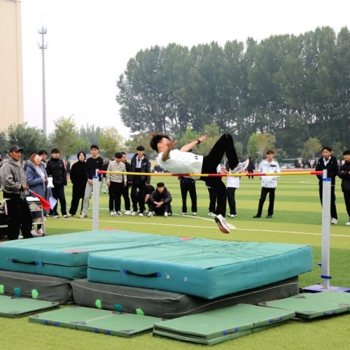 石家莊東華鐵路學(xué)校管理是封閉嗎？