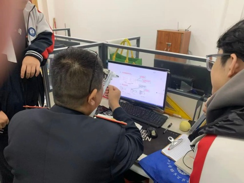 石家莊東華鐵路學(xué)校有計(jì)算機(jī)專業(yè)嗎？